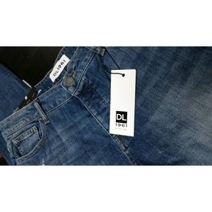 DL1961 Jeans - No. 6 Ripped Slouchy Skinny Scratched Wash Jean DL1961 Jeans - No. 6 Ripped Slouchy Skinny Scratched Wash Jean